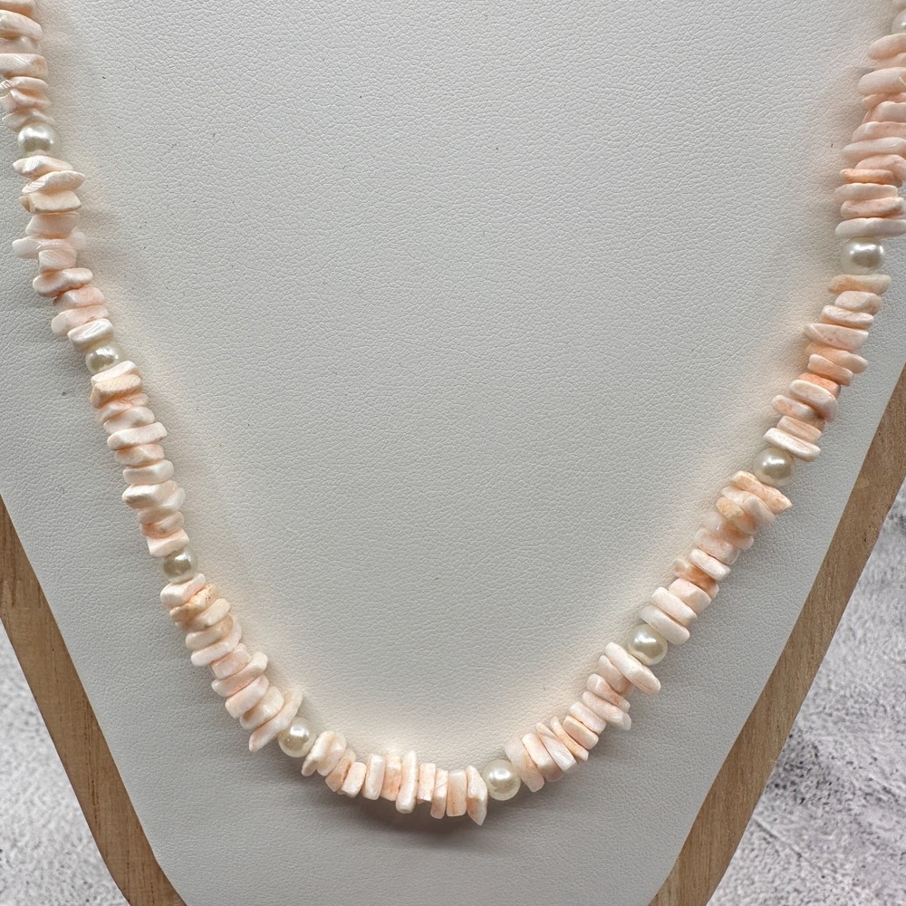 Ivory Peach Shell Chip Faux Pearl Necklace Barrel Clasp Boho Cottagecore Vintage
